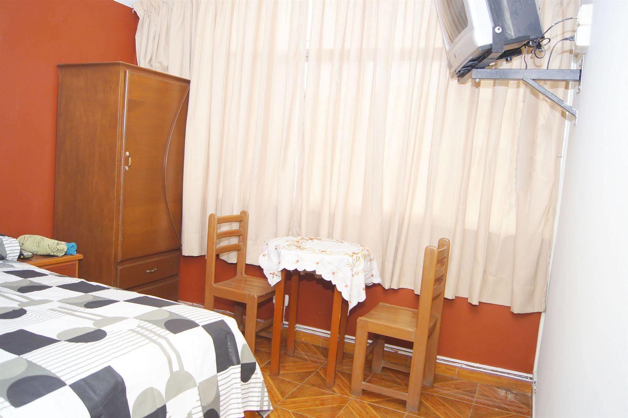 Hostal Las Fresas Lima Airport Callao Esterno foto