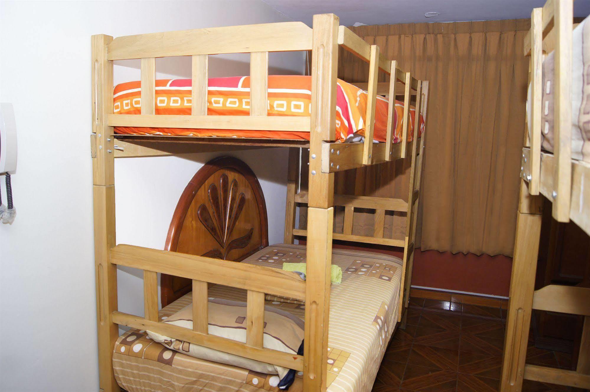 Hostal Las Fresas Lima Airport Callao Esterno foto